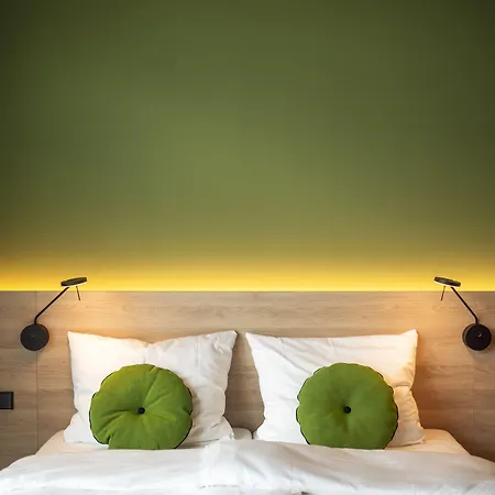 Hotel Theclouth 3*