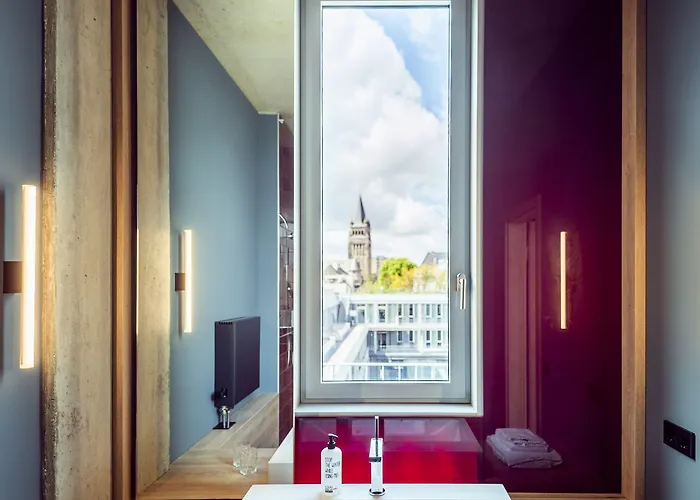 Theclouth Otel