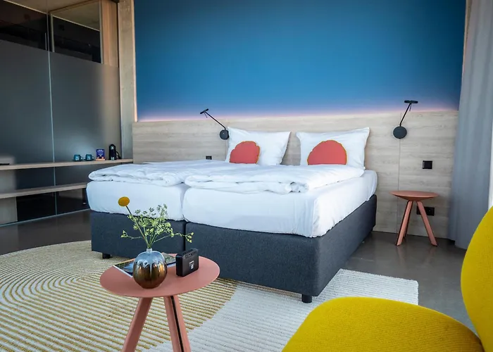 Theclouth 3* Cologne