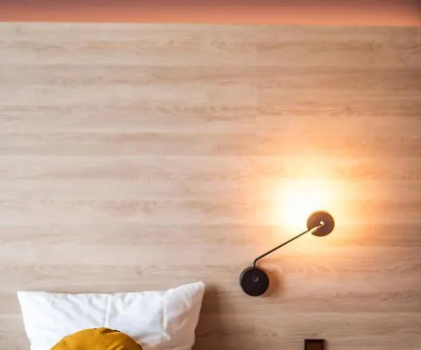 Hotel Theclouth 3*
