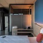 Theclouth 3* Keulen