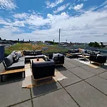 Theclouth Hotel